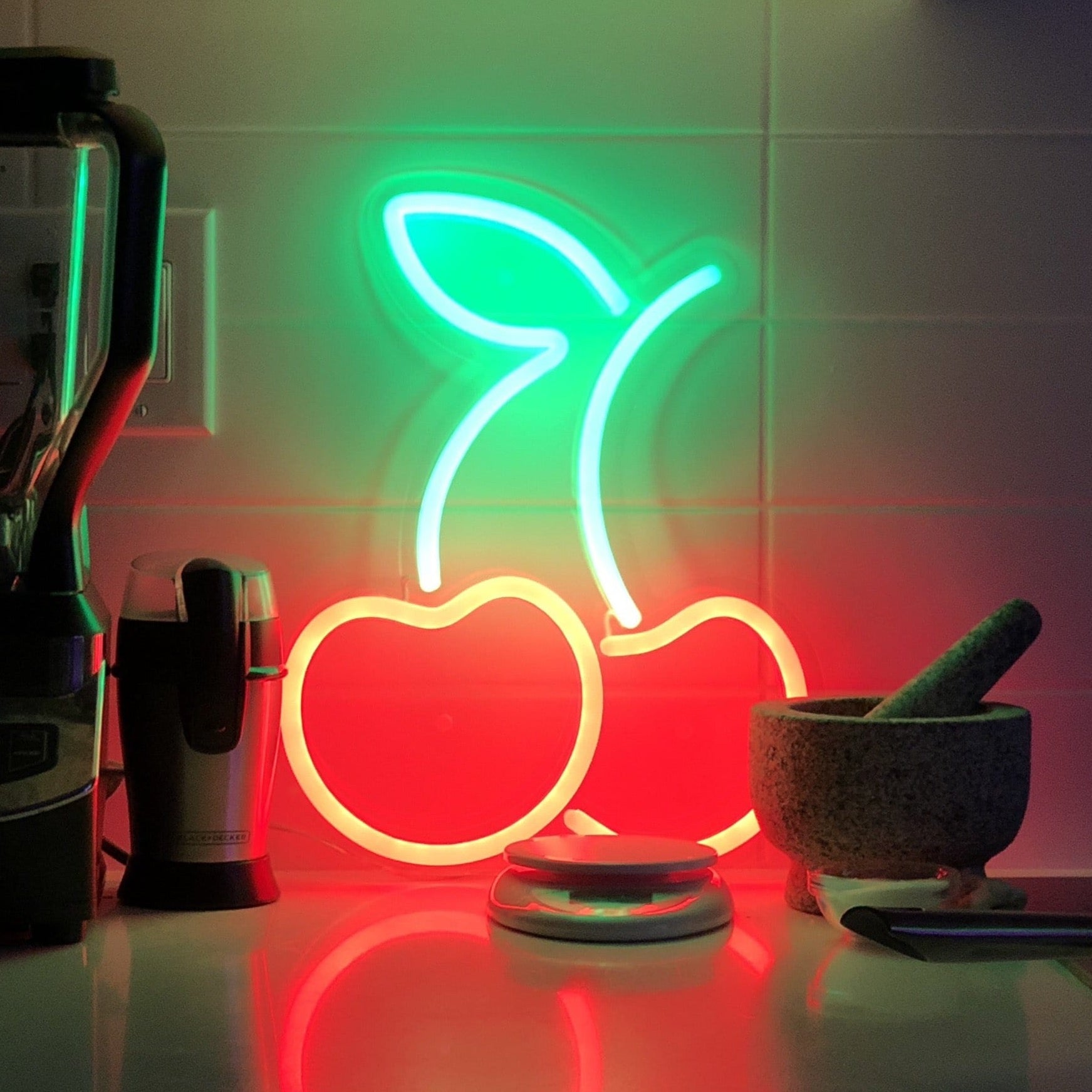 Cherry LED Neon Sign vista 1